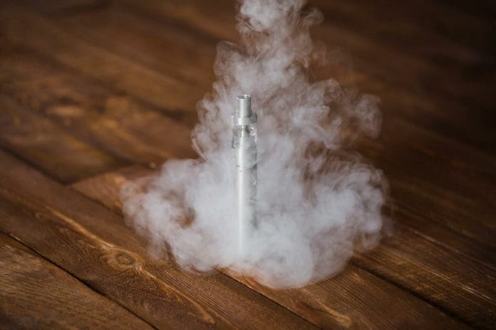 fumer du CBD avec une e-cigarette pour des effets rapides